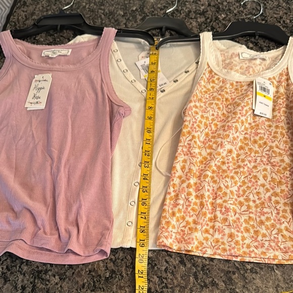 Hippie Rose tank top medium Lot NWT - Picture 13 of 13